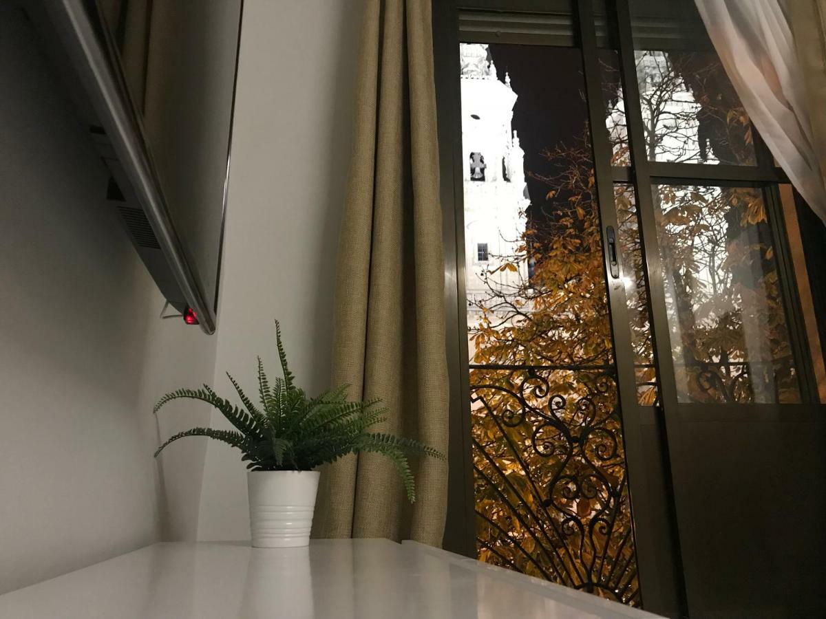 Apartamento con vistas a la catedral Logroño Exterior foto
